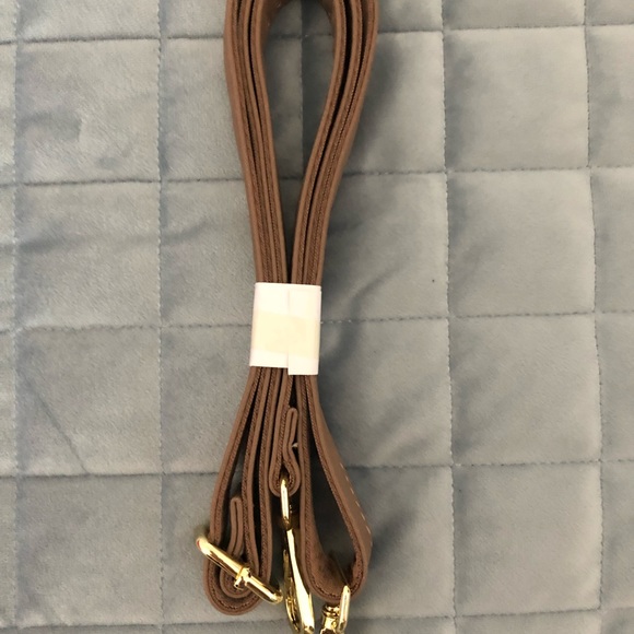 Perfect bag to go back to work this fall - Picture 7 of 8